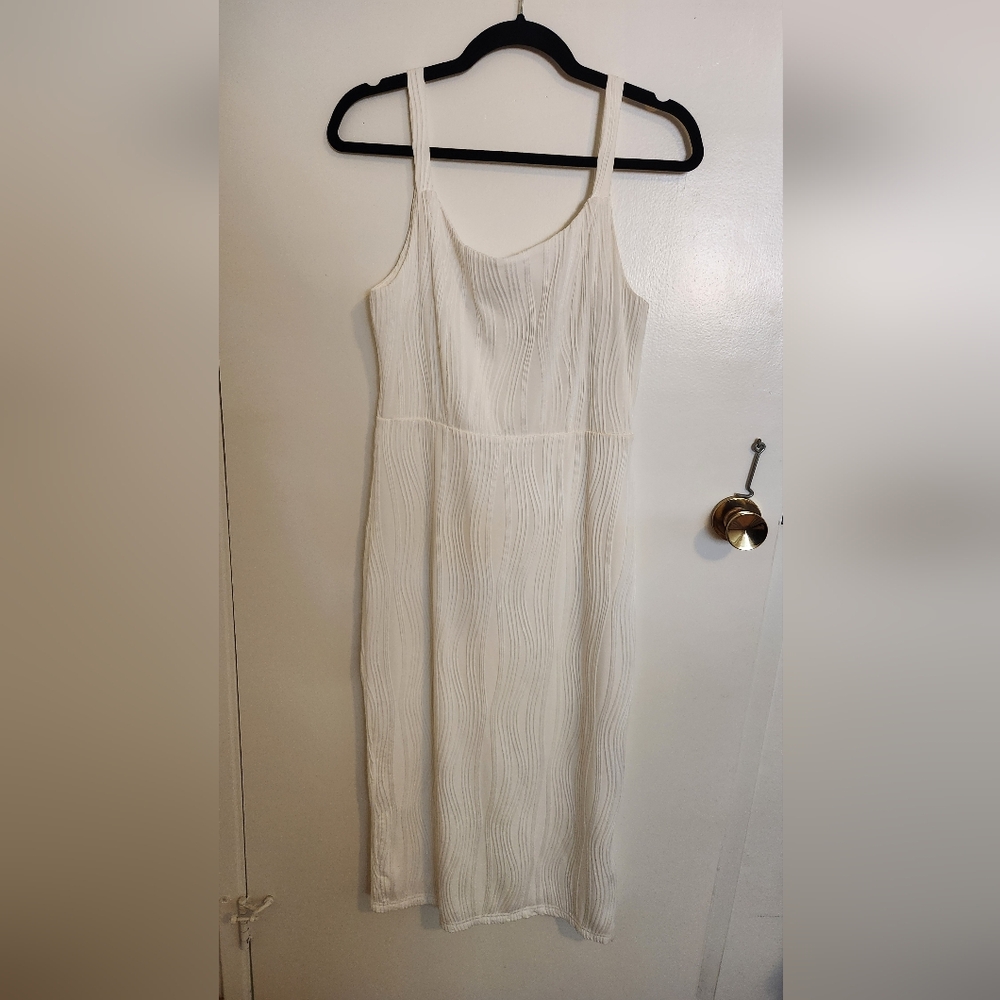 NWT RIHOAS The Water Ripple Textured White Backless Midi Dress Sz XS, S, M. - Picture 8 of 13
